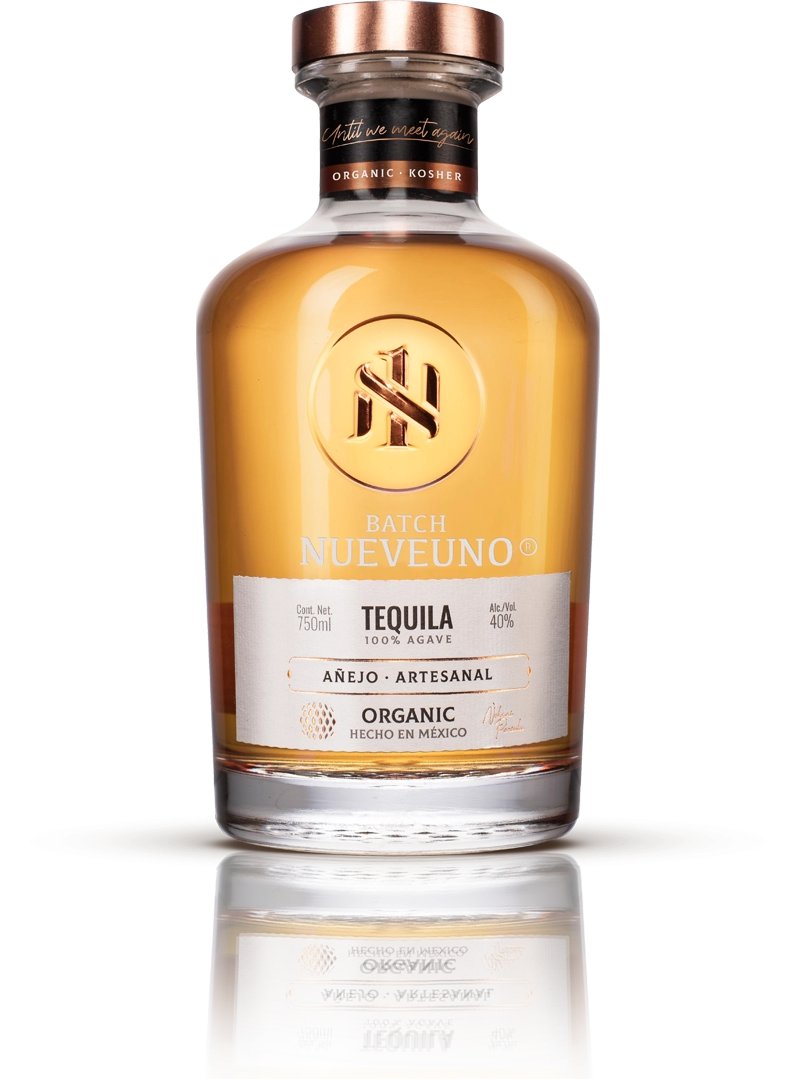Nueveuno Tequila Anejo Artesanal Organic 750 ml